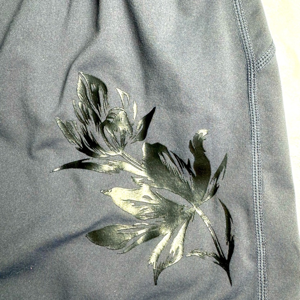 Fabletics Shorts, Size M, Running Shorts With Spa… - image 4